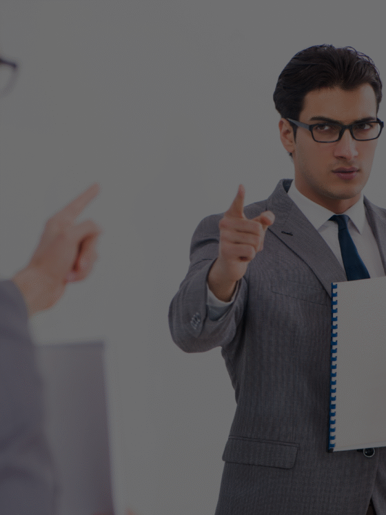 Perfeccionismo: el freno invisible que bloquea tu comunicación en público